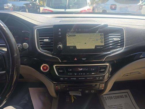 Black Forest Pearl 2019 Honda Pilot Touring 8-Passenger