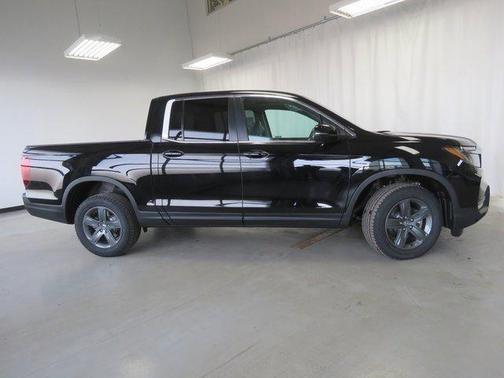 Crystal Black Pearl 2023 Honda Ridgeline RTL
