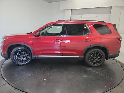 Radiant Red Metallic II 2025 Honda Pilot Touring 8-Passenger