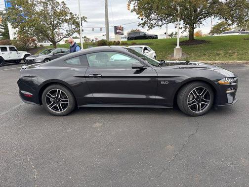2022 Ford Mustang GT Premium