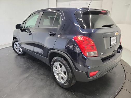 Midnight Blue Metallic 2021 Chevrolet Trax LS