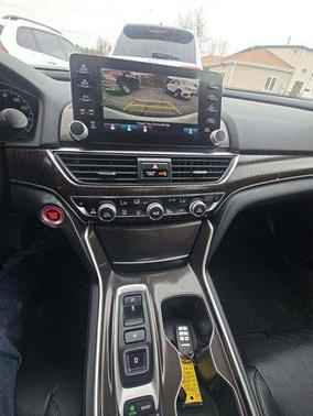 Platinum White Pearl 2018 Honda Accord EX-L 2.0T