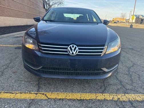 2012 Volkswagen Passat 2.5 SE