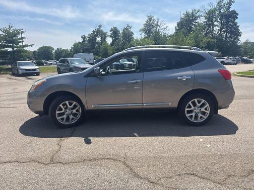 Platinum Graphite 2011 Nissan Rogue SV