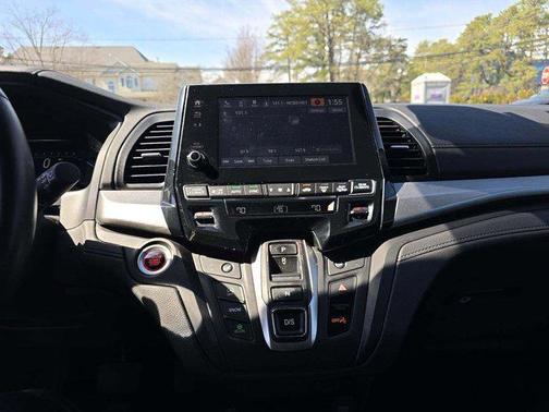 Platinum White Pearl 2023 Honda Odyssey Sport