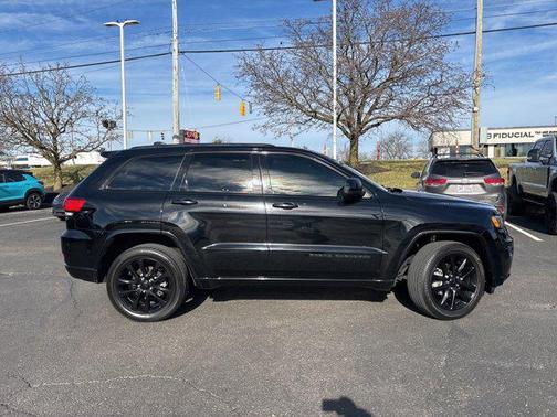 2020 Jeep Grand Cherokee Altitude