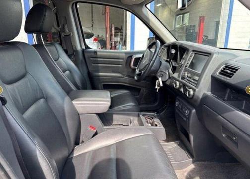 2014 Honda Ridgeline SE