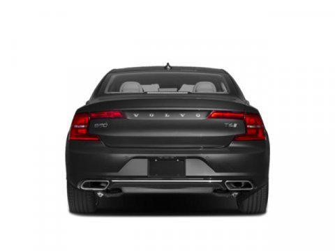 2018 Volvo S90 T6 Momentum