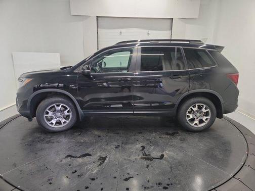 2022 Honda Passport AWD TrailSport