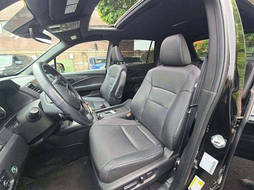 Crystal Black Pearl 2023 Honda Passport AWD EX-L