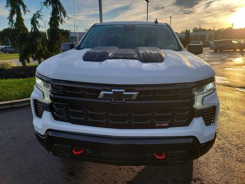 Summit White 2026 Chevrolet Silverado 1500 LT Trail Boss