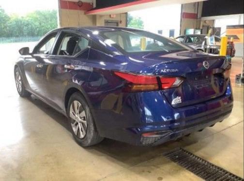 Deep Blue Pearl 2021 Nissan Altima S FWD