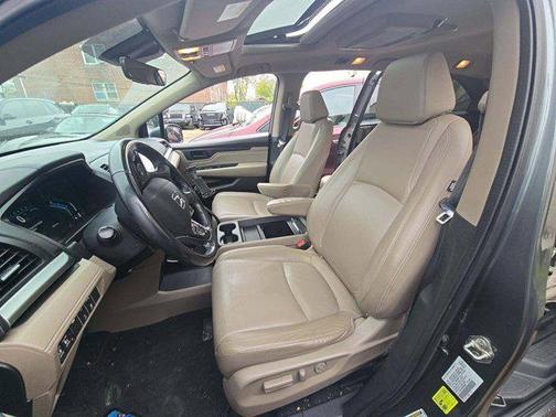 Forest Mist Metallic 2019 Honda Odyssey Touring