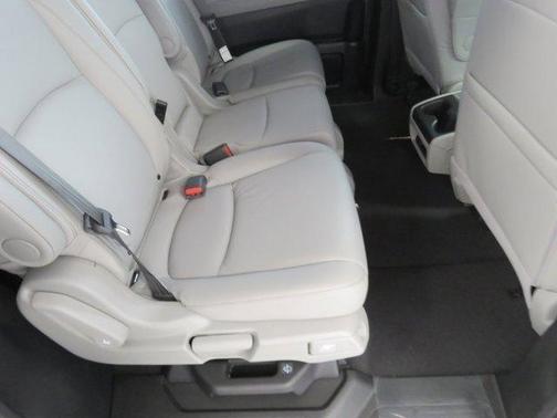 Modern Steel Metallic 2024 Honda Odyssey EX-L