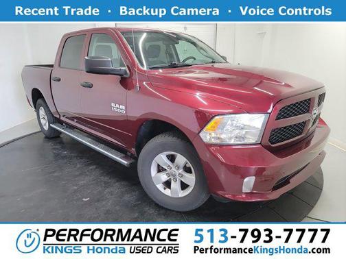Brilliant Black Crystal Pearlcoat 2018 RAM 1500 Express