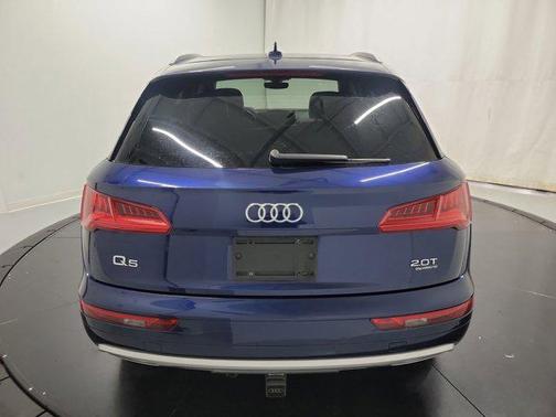 2018 Audi Q5 2.0T Premium Plus