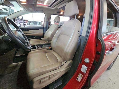 Radiant Red Metallic II 2024 Honda Odyssey Touring