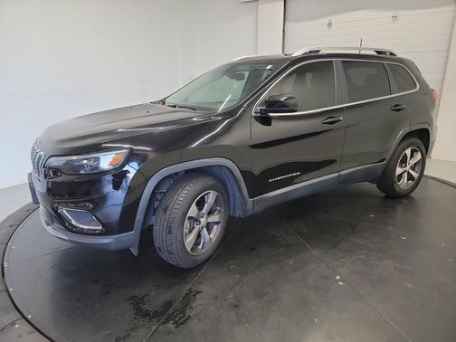 Diamond Black Crystal Pearlcoat 2020 Jeep Cherokee Limited