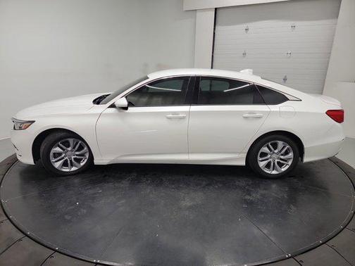 Platinum White Pearl 2018 Honda Accord LX