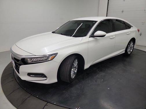 Platinum White Pearl 2018 Honda Accord LX