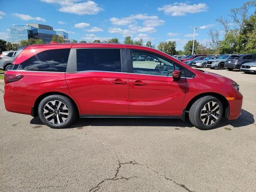 Radiant Red Metallic II 2026 Honda Odyssey EX-L