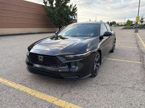 Crystal Black Pearl 2023 Honda Accord Hybrid Sport