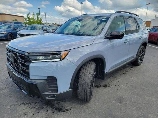 Sonic Gray Pearl 2026 Honda Pilot Black Edition