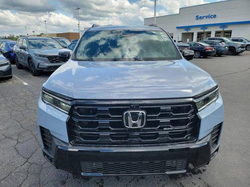Sonic Gray Pearl 2026 Honda Pilot Black Edition