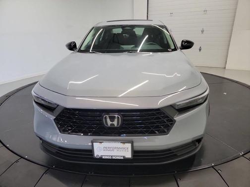 Urban Gray Pearl 2025 Honda Accord SE