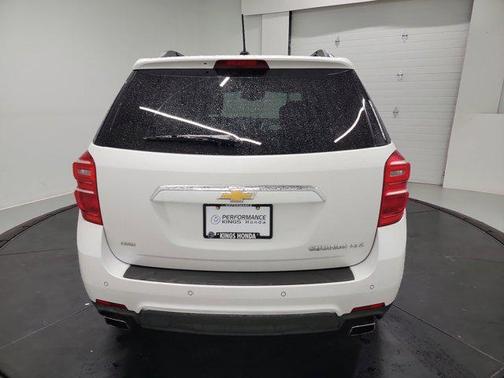Iridescent Pearl Tricoat 2016 Chevrolet Equinox LTZ