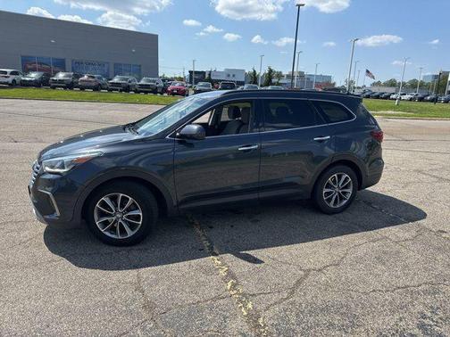 2017 Hyundai SANTA FE SE