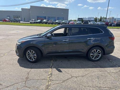 2017 Hyundai SANTA FE SE