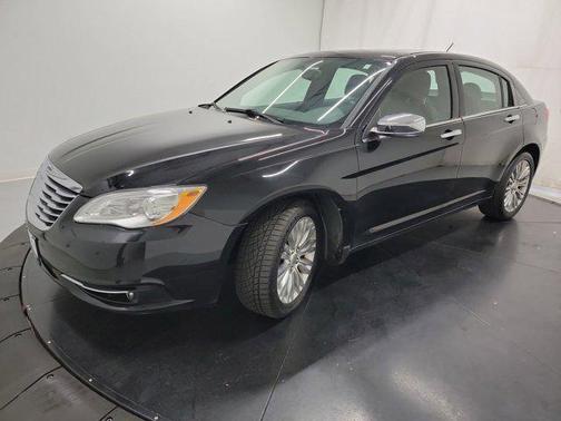 2013 Chrysler 200 Limited