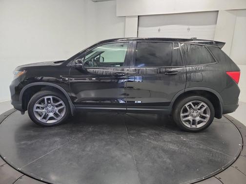 Crystal Black Pearl 2023 Honda Passport AWD EX-L