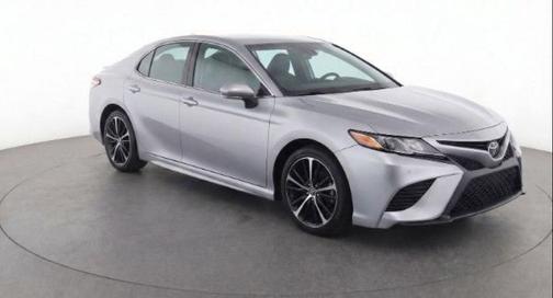 Celestial Silver Metallic 2018 Toyota Camry XSE