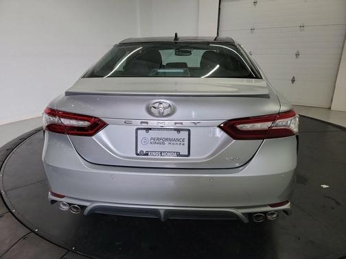 Celestial Silver Metallic 2018 Toyota Camry XSE