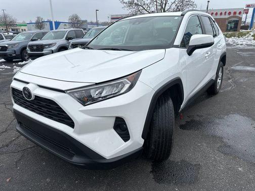 2020 Toyota RAV4 XLE