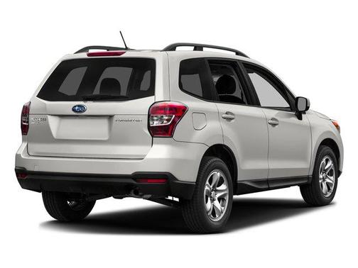 Crystal White Pearl 2016 Subaru Forester 2.5i Premium