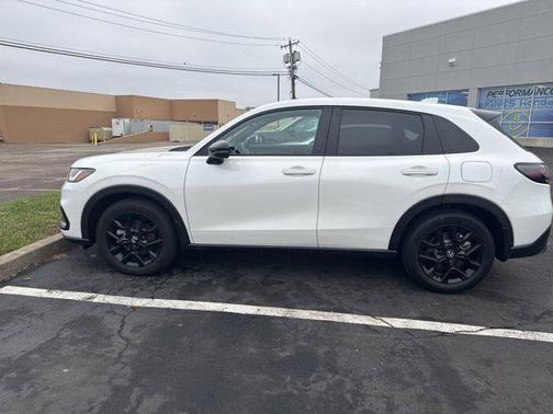 2025 Honda HR-V 2WD Sport