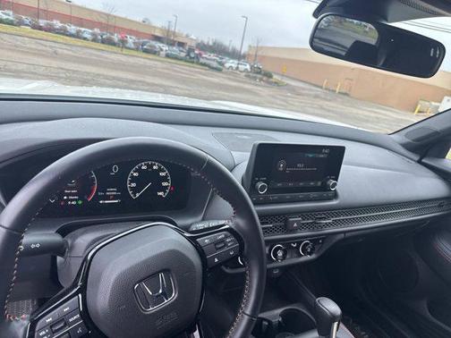 2025 Honda HR-V 2WD Sport