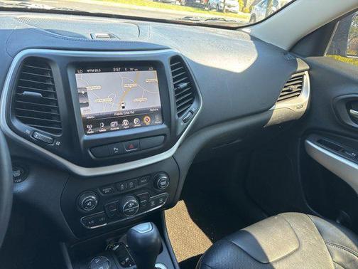 2018 Jeep Cherokee Overland