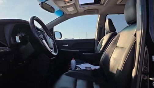 2015 Toyota Sienna SE