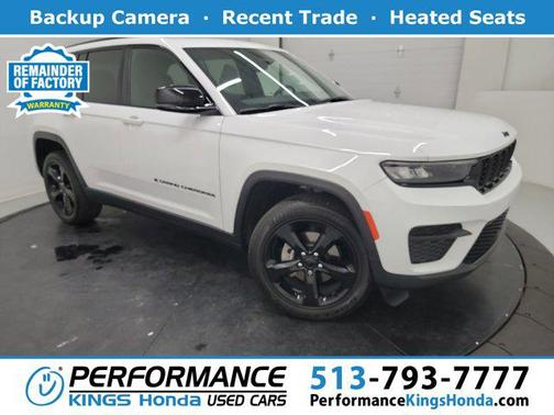 Bright White Clearcoat 2023 Jeep Grand Cherokee Altitude