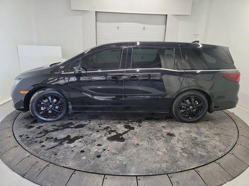 2023 Honda Odyssey Sport