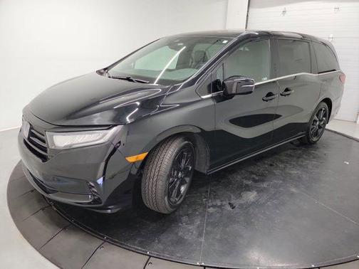 Crystal Black Pearl 2024 Honda Odyssey Sport