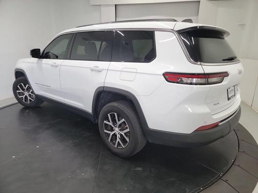 Bright White Clearcoat 2023 Jeep Grand Cherokee L Limited
