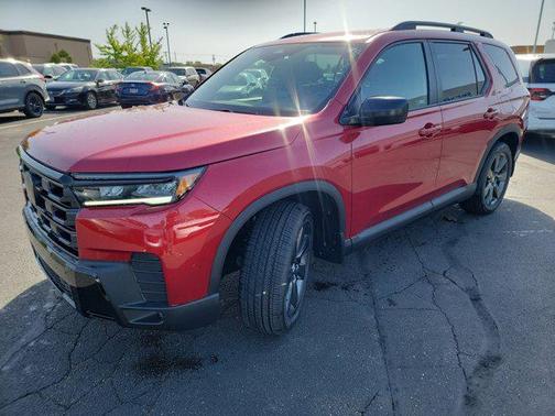 Radiant Red Metallic II 2026 Honda Pilot Sport