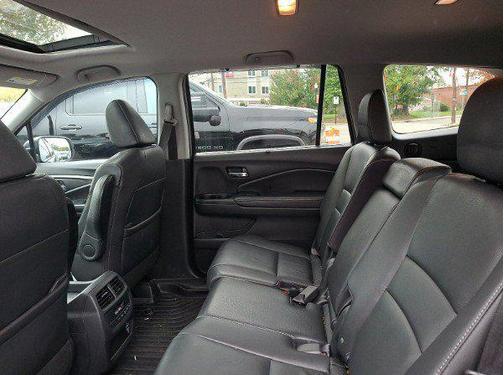 Crystal Black Pearl 2019 Honda Pilot EX-L