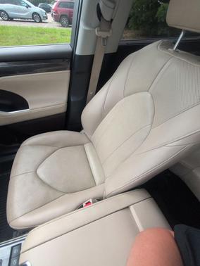 Blizzard Pearl 2020 Toyota Highlander Limited