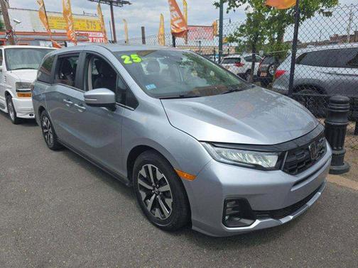 Silver 2025 Honda Odyssey EX-L
